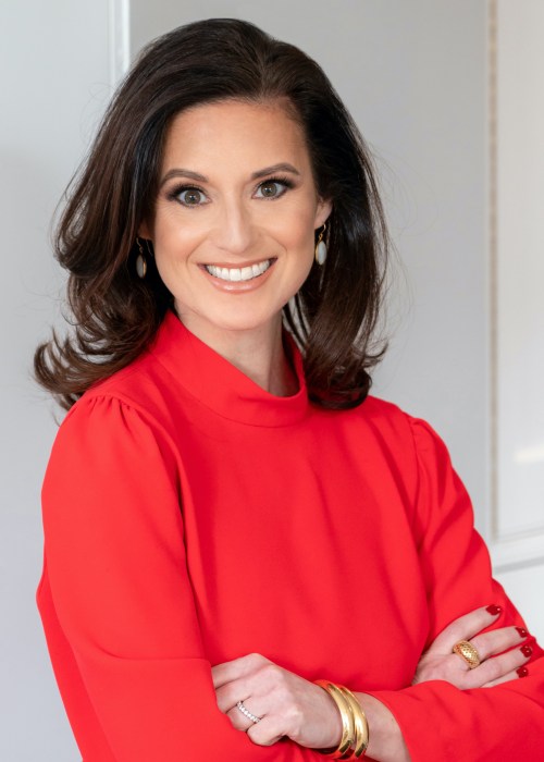 Photo of Author Sara Harberson